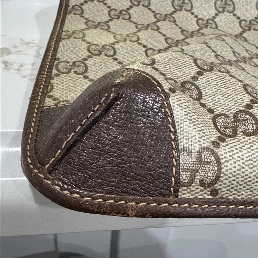 Authentic Vintage Gucci Monogram GG Plus Top Handle Bag